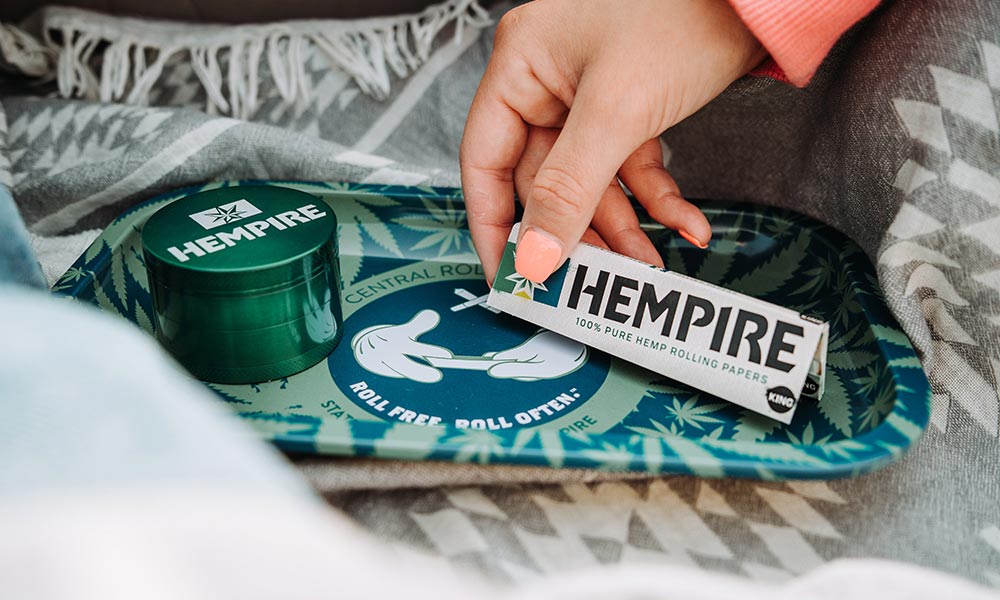Hempire Rolling Paper and Tray