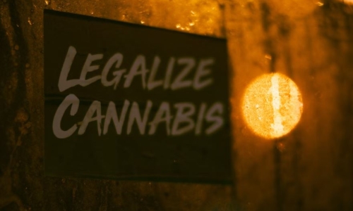 Minnesota Democrats pledge recreational marijuana will become legal in 2023