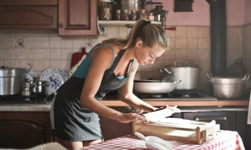 Single mom working with Cannabis wants to break down taboo