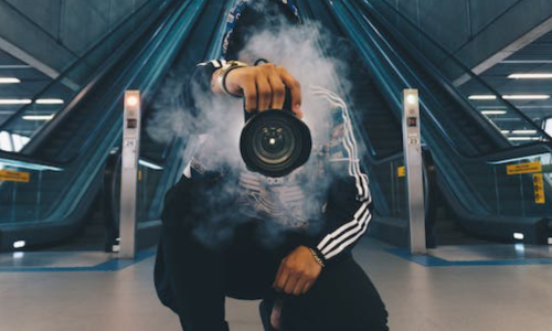 Photographer who smuggled 47kg of Cannabis from LA to Heathrow Airport jailed