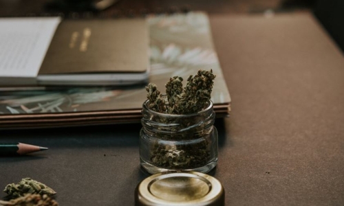 Illinois marijuana sales stalled in April