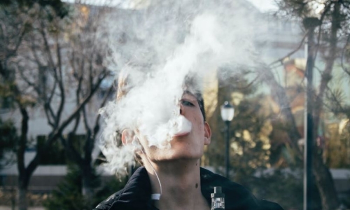 THC vaping ‘an epidemic’ in schools as legal Cannabis market gives easy access to hemp 