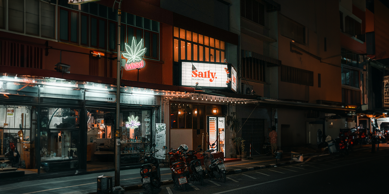 Cannabis Shops Boom, Sales Per Store Slump!